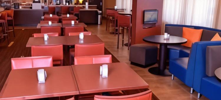 米德尔伯里万怡酒店(Courtyard Middlebury)图片