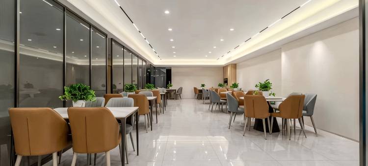 昊泽酒店(韩森寨地铁站店)图片