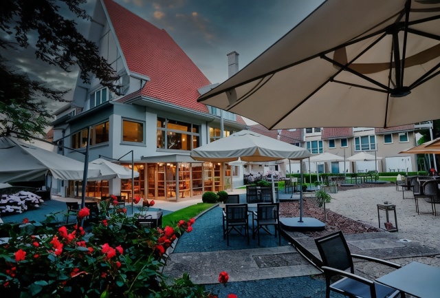 Auberge du Vieux Cedre, Enghien-Belgique Over view