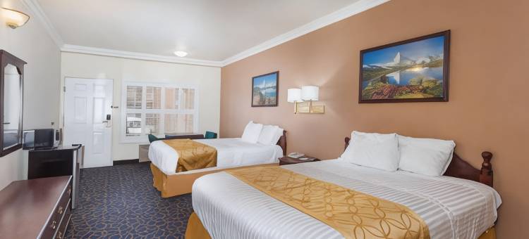 南盖特戴斯套房酒店(Days Inn & Suites by Wyndham South Gate)图片