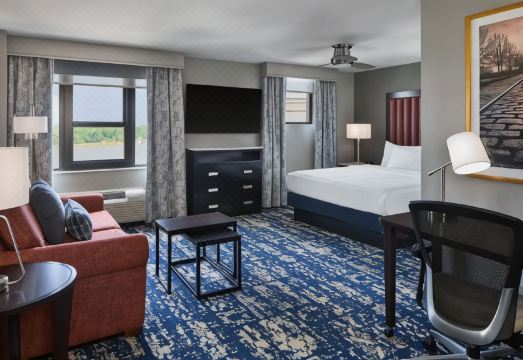 Homewood Suites by Hilton Savannah Historic District/RiverfrontHotel Overview