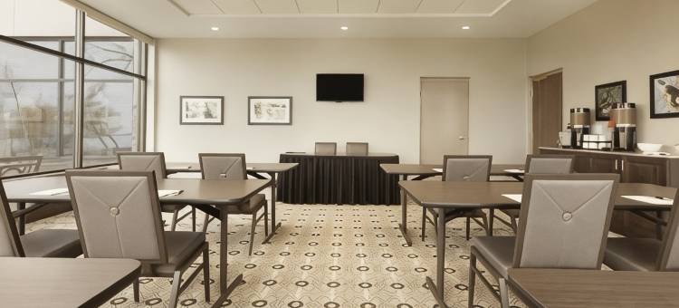 伯米吉丽怡酒店(Country Inn & Suites by Radisson, Bemidji, MN)图片