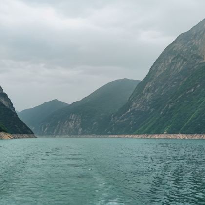 中国陕西石泉雁山瀑布2日1晚跟团游