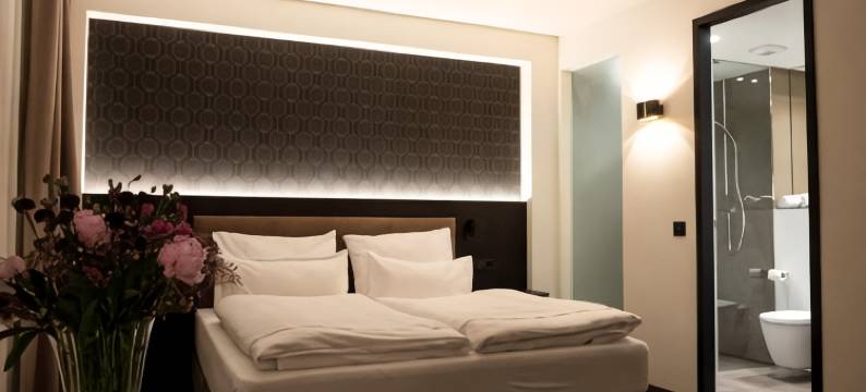 深入寄宿式酒店(In2 the Boardinghouse)图片