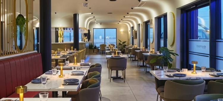伦敦希思罗机场万怡酒店(Courtyard by Marriott London Heathrow Airport)图片