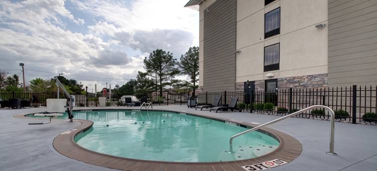 杰克逊市中心体育馆智选假日套房酒店(Holiday Inn Express & Suites JACKSON DOWNTOWN - COLISEUM by IHG)图片