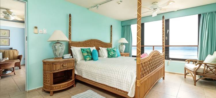 海滨-圣劳伦斯海滩公寓，圣劳伦斯盖普，海滨(ON THE OCEAN - ST LAWRENCE BEACH CONDOS, ST LAWRENCE GAP, ON THE OCEAN)图片