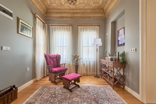 Nostalgic & Comfortable Historical Home! - Villas