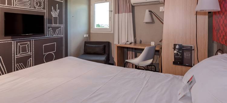 宜必思里昂罗纳河畔沙斯酒店(Ibis Lyon Sud Chasse-Sur-Rhône)图片