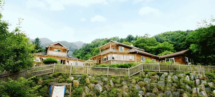 Yangpyeong Familia Hill Pension (near Vivaldi Park)图片