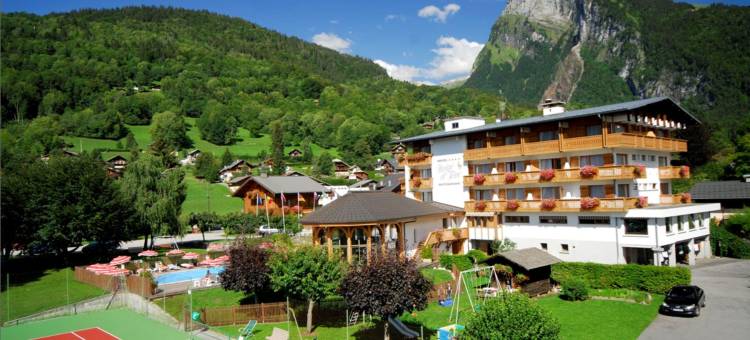 冰雪岩石原生木屋酒店(Chalet-Hôtel Neige et Roc, the Originals Relais)图片