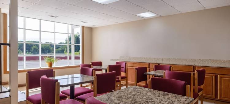 林肯顿戴斯酒店(Days Inn by Wyndham Lincolnton)图片