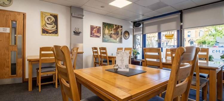 宾利酒店(OYO the Bentleys Hotel)图片