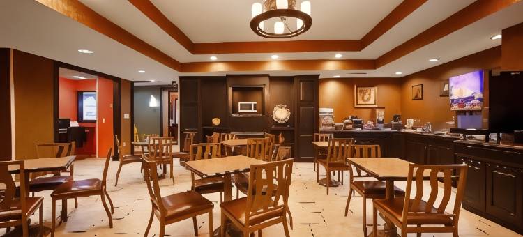 瑟西贝斯特韦斯特优质酒店(Best Western Plus Searcy Inn)图片