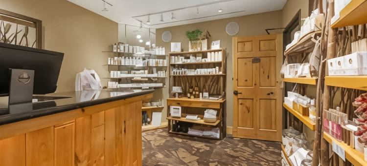 底特律湖贝斯特韦斯特精品酒店(Best Western Premier the Lodge on Lake Detroit)图片