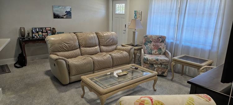 可携带犬 - 628度假屋 - 限一只25磅以下小型犬(Dog Friendly - 628 - One Small, Less Than 25 lb. Dog)图片