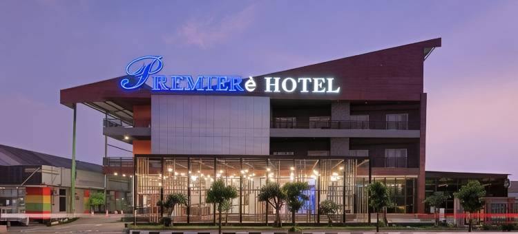 直葛首映酒店(Premiere Hotel Tegal)图片