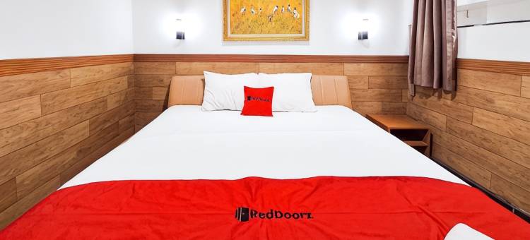 红多兹阿尔瓦罗精品酒店Citeko蓬查克(RedDoorz at Alvaro Butik Hotel Citeko Puncak)图片