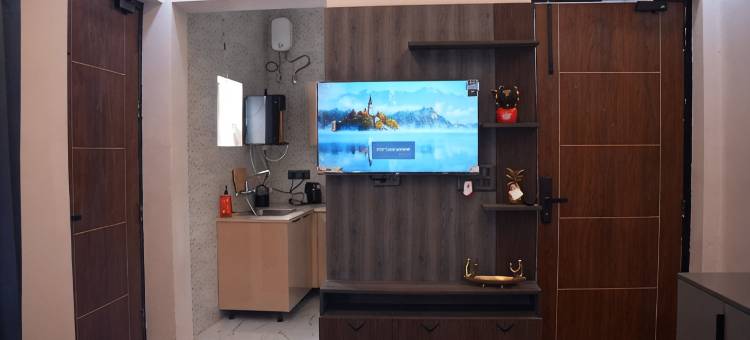 HomeGround - Stay | Play | Recharge 3 BHK图片