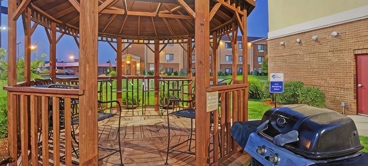 Candlewood Suites 乔普林 by IHG(Candlewood Suites JOPLIN by IHG)图片