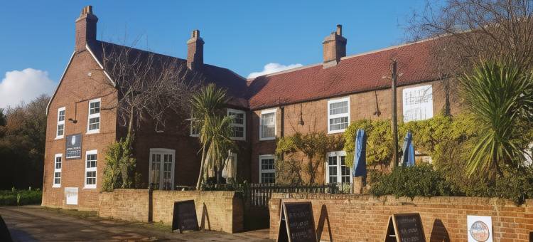 萨顿斯泰思酒店(Sutton Staithe Hotel)图片