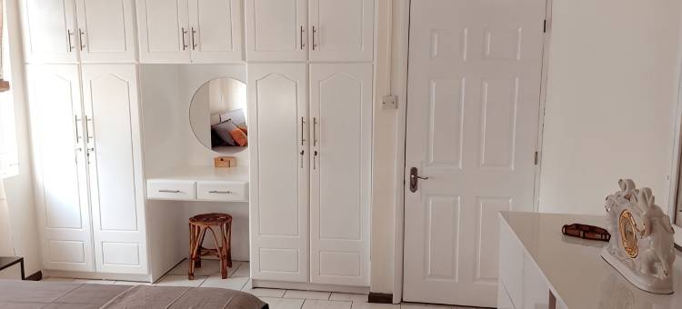 阿尔比恩海滨豪华公寓.(Luxury Apartment on the beach at Albion.)图片