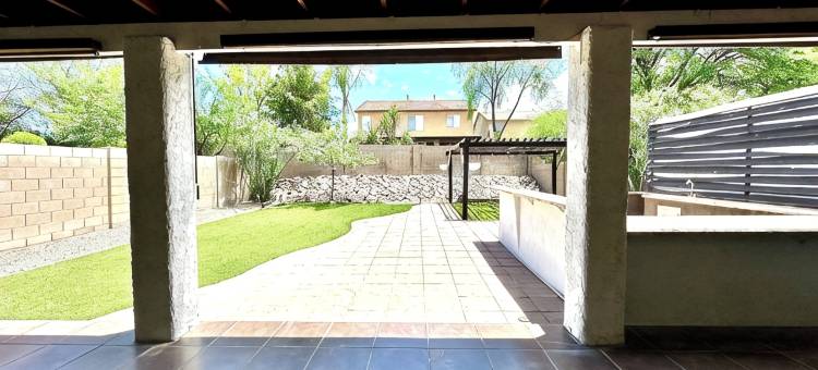 沙漠绿洲:毗邻徒步及骑行步道的静谧度假屋(Desert Haven: A Relaxing Retreat Next to Hiking and Biking Trails)图片