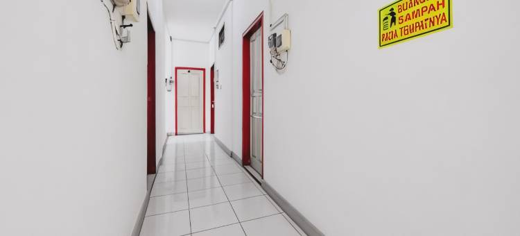 乌尔班维尤行政公寓酒店-三宝垄-由红门酒店管理(Urbanview Hotel Executive Residence Semarang by RedDoorz)图片