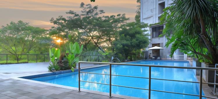 三宝垄橡树翡翠会议酒店(Oak Tree Emerald Hotel & Conventions Semarang)图片
