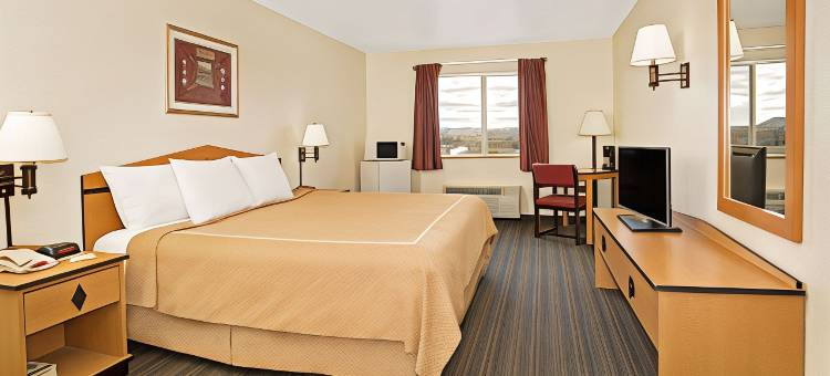 城堡石温德姆戴斯套房酒店(Days Inn & Suites by Wyndham Castle Rock)图片