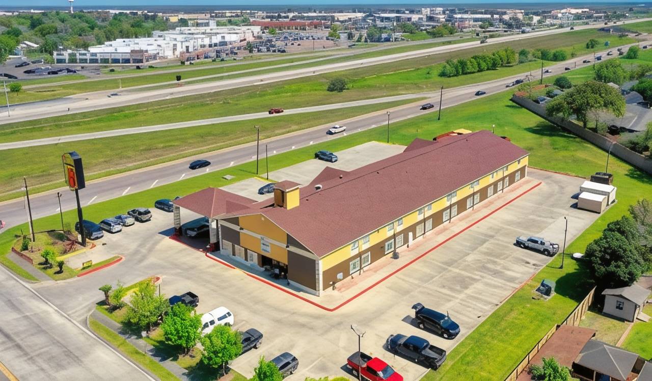 维多利亚北-购物区速8酒店(Super 8 by Wyndham Victoria/North/Mall Area)