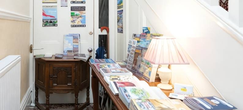 雷文斯伍德民宿(The Ravenswood B&B)图片