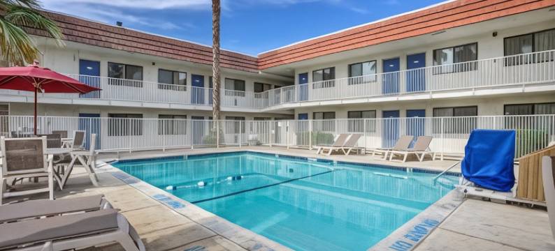 瓦卡维尔6号汽车旅馆(Motel 6 Vacaville, CA)图片