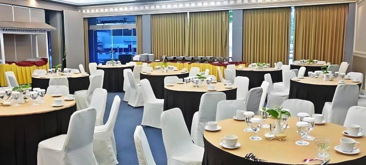 新普里花园酒店 - 三宝垄机场(Hotel New Puri Garden Bandara Semarang)图片