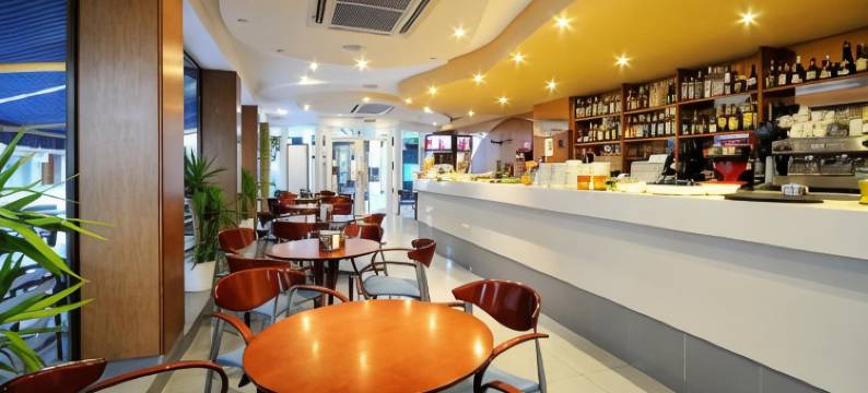 兰布拉马尔酒店(Hotel Ramblamar)图片