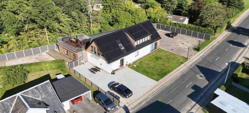 夜鶯：舒適時尚的一房公寓，附陽台和停車位(The Nightingale: Cozy & Stylish 1BR Apt w/ Balcony + Parking)图片