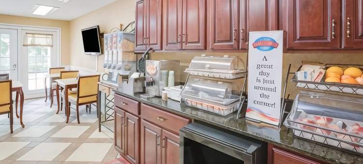 欧扎克呗盟套房酒店(Baymont by Wyndham Ozark)图片