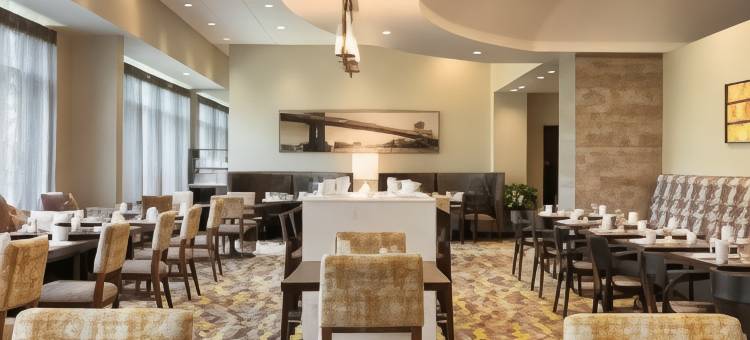 东布朗斯维克希尔顿酒店&行政会议中心(Hilton East Brunswick Hotel & Executive Meeting Center)图片