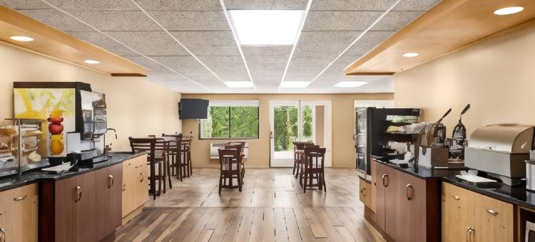 包地特美吟温德姆套房酒店(AmericInn by Wyndham Baudette)图片