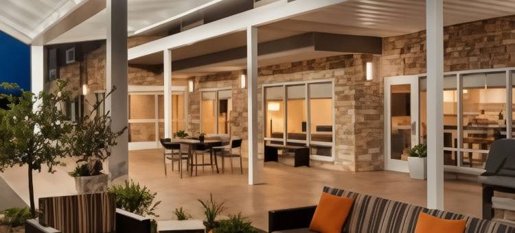 密尔沃基-格拉夫顿TownePlace套房酒店(TownePlace Suites Milwaukee Grafton)图片