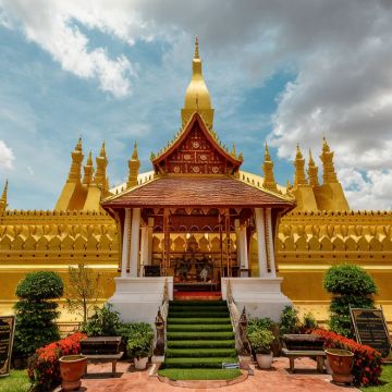 老挝万象省7日5晚跟团游