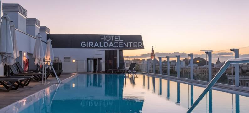 吉拉尔达中心酒店(Hotel Giralda Center)图片