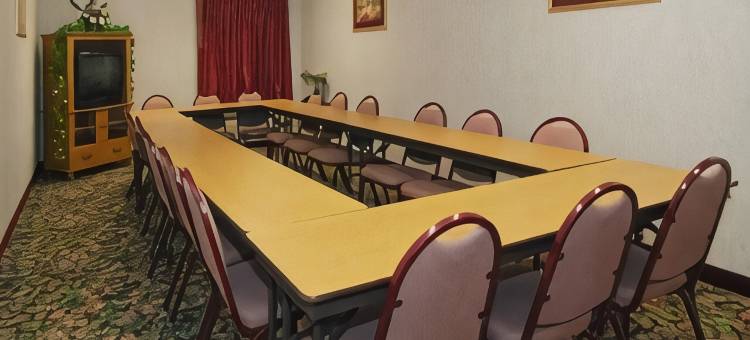 哥伦布西希利亚德凯艺套房酒店(Quality Inn & Suites Columbus West - Hilliard)图片