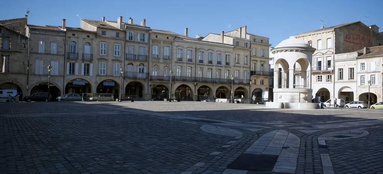 圣爱米里昂东快捷酒店(Hôtel Montaigne Montcaret)图片