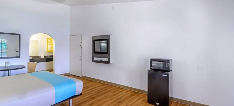 德克萨斯坎顿 6 号汽车旅馆(Motel 6 Canton, TX)图片