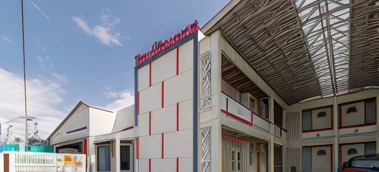 红多兹酒店-近楠榜ITERA哥打巴鲁收费站出口(RedDoorz Near Exit Tol Kotabaru Itera Lampung)图片