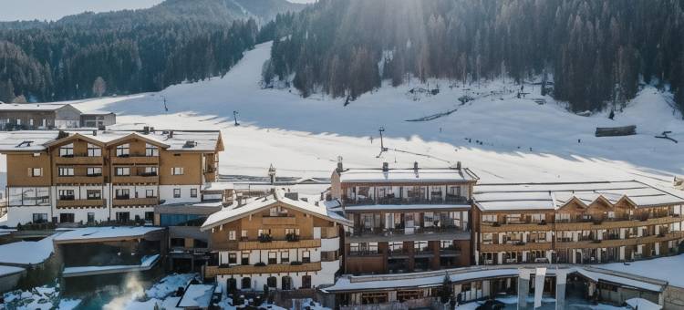 瑞德仁安雷蒙酒店(Hotel Riederalm)图片