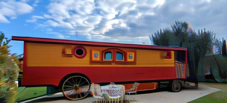 曼侬的露蓬房车旅馆(Roulotte Chez Manon en Luberon)图片