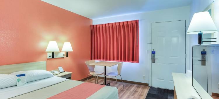 波特兰南6号汽车旅馆 - 奥斯威戈湖 - 提加(Motel 6 Tigard, or - Portland South - Lake Oswego)图片