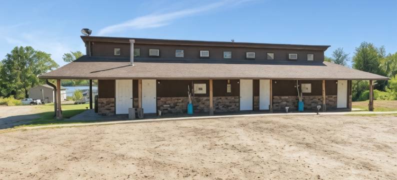 蓝月亮度假村及汽车旅馆(Blue Moon Resort & Motel)图片